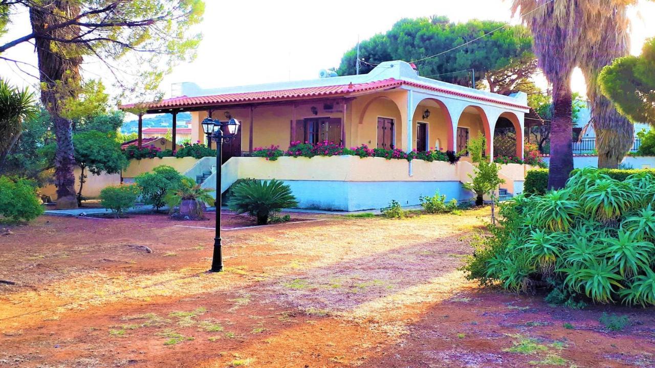 아르테미다 Vravrona Family House 빌라 외부 사진
